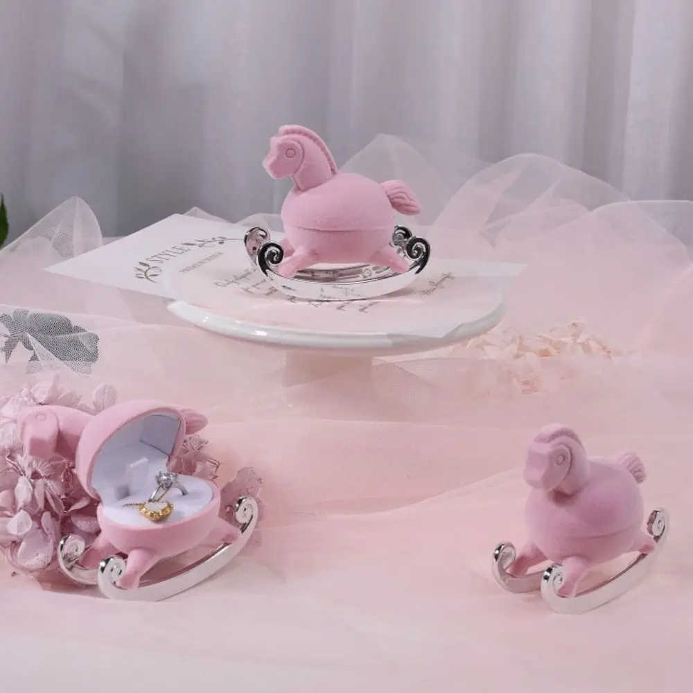

Pink Horse Shaped Velvet Rings Box Organizer Wedding Gifts Rings Display Holder Storage Case Engagement Party