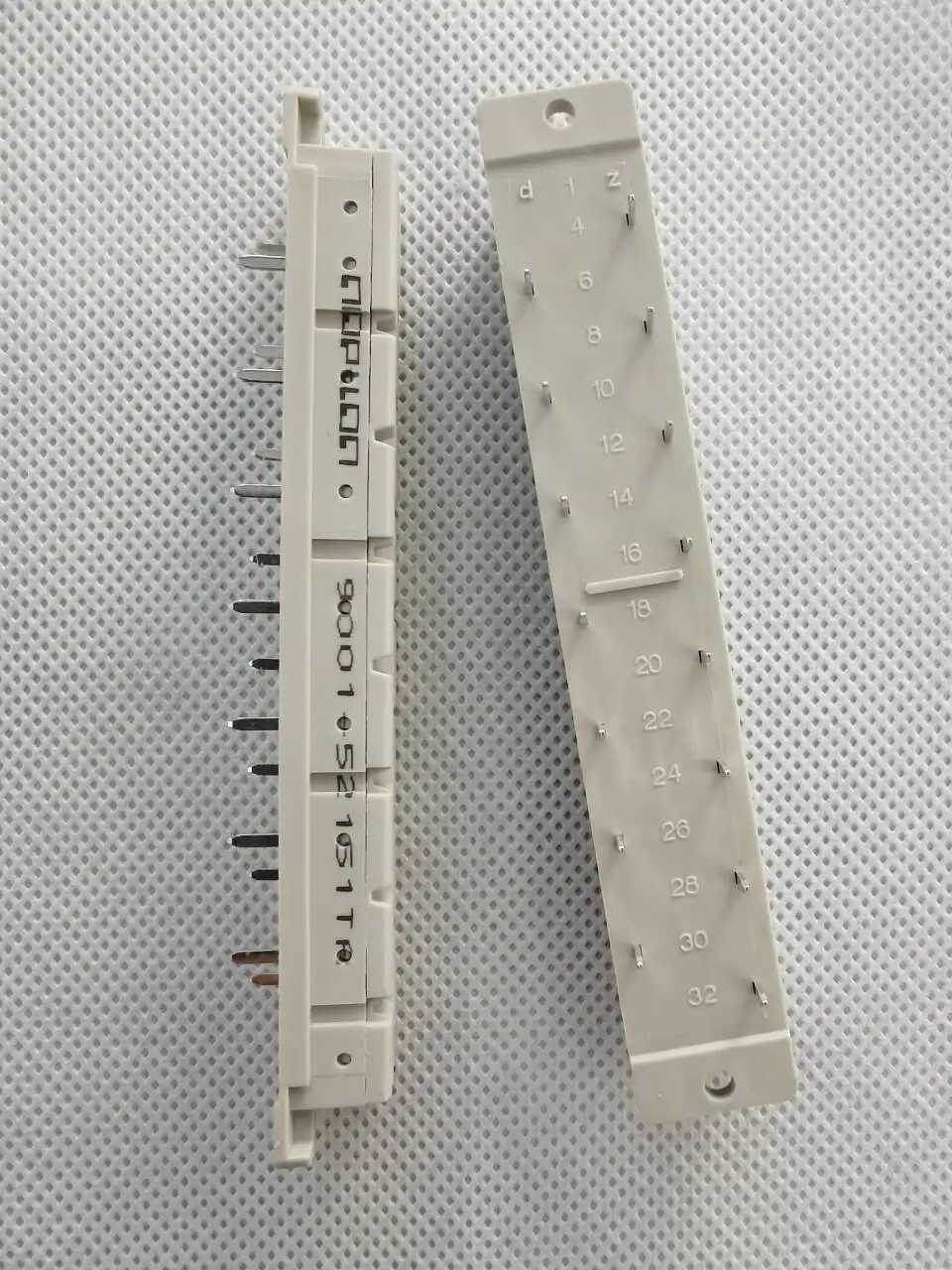 2-5pcs New 9001-52151TA 15 pin 15 core straight foot straight hole female seat European socket high current connector