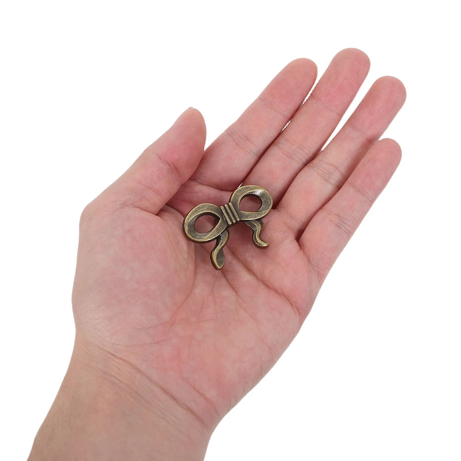 6Pcs Bow Drawer Pulls Vintage Zinc Alloy Cabinet Handles Bronze Color Single Hole Design Wardrobe Dresser Furniture Decor Retro