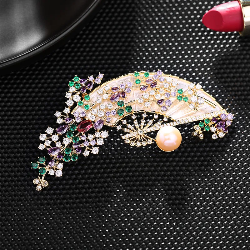 Elegant and retro fan corsage coat, cheongsam accessories, fan-shaped brooch