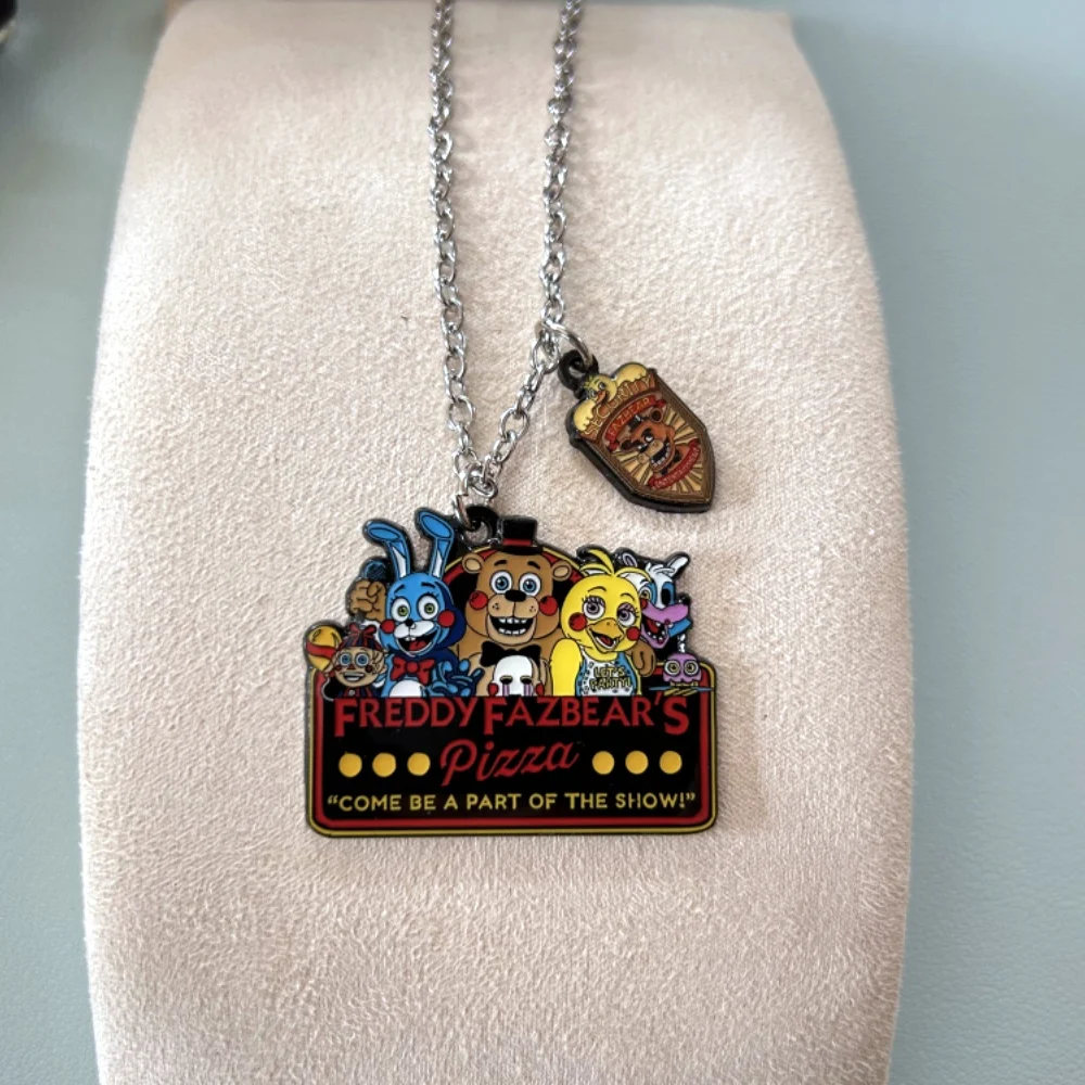 JYYH Cartoon Teddy Bear Necklace High-Quality Role-Playing Classic Arcade Game Cute Bear Accessories Alloy Jewelry Gift