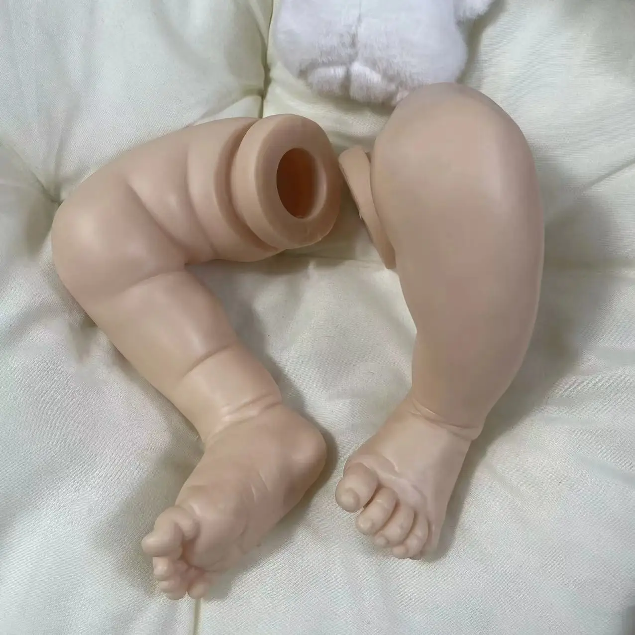 21 Inch Eric/Erica Reborn Vinyl Pop Kit Levensechte Onbeschilderde Pasgeboren Baby Schimmel Pop Delen Met Doek Lichaam