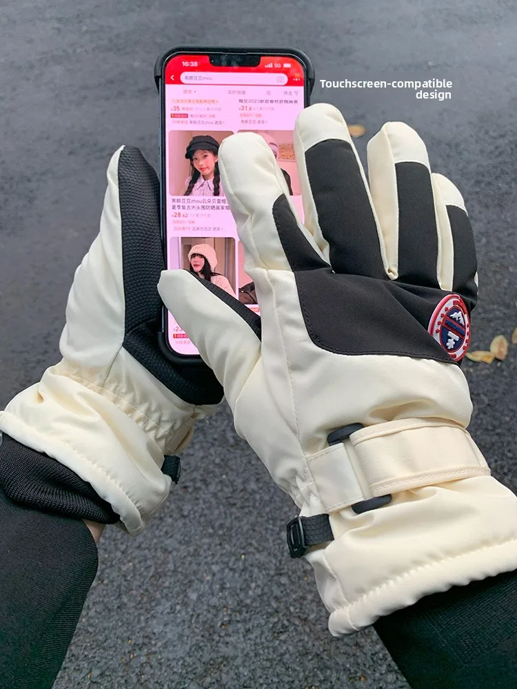 Warm Fleece Lined Touchscreen Gloves for Winter Cycling And Skiing Waterproof Outdoor Riding Gloves for Men And Women