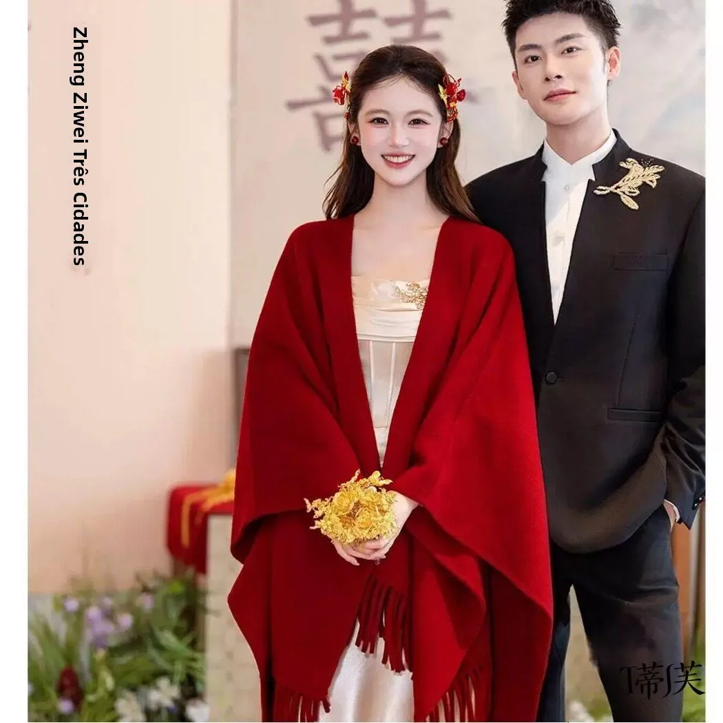 赤い両面ウールショール結婚式婚約チャイナドレスマントスカーフ春秋デイリーファッションアクセサリーポンポンブランド