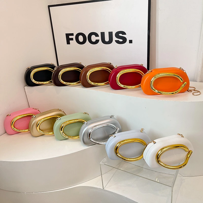 

Women PU Leather Trendy Clutch Purses Solid Color Metal Decoration Evening Bag Hand-held Shoulder Clutch Bag for Wedding Party