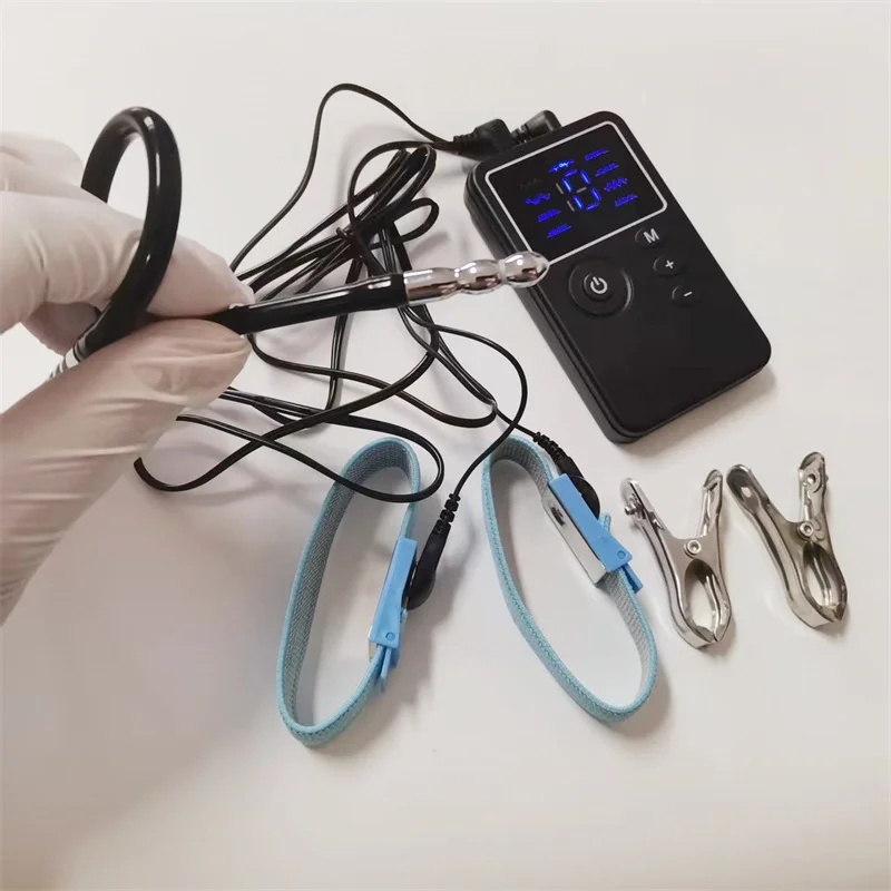 8 طرق صدمة كهربائية مجرى البول السبر إدراج المعادن الذكور التوصيل موسع الحصان العين قضيب خواتم الديك الحلمات كليب لعبة الجنس الرجال