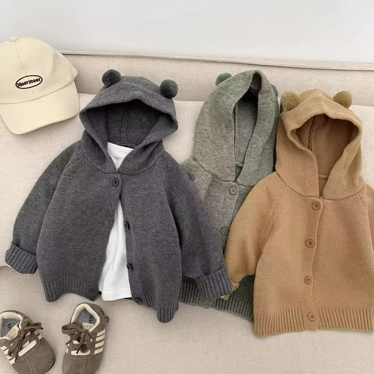 

Children's Knitted Cardigan Autumn New Arrival Korean Style Boys' and Girls' Baby Cute Hooded Knit Cardigan Infant Winter Wear