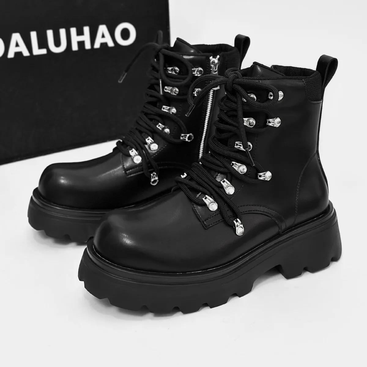 2025 أحذية رجالية بسحاب ماركة فاخرة جلد طبيعي شتاء غير رسمي سميك القاع الرجال الإيطالية مصمم فاسق دراجة نارية الأحذية