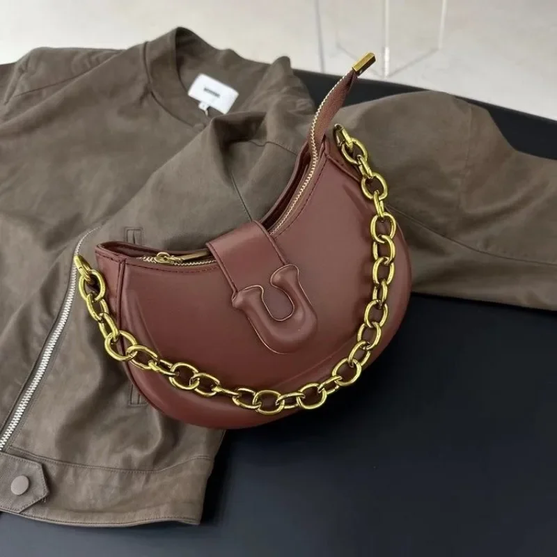 Bolso de media luna con diseño de moda para mujer, bolso de hombro con cadena grande, de cuero suave, clásico, tejido a mano, 2024