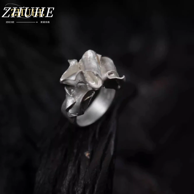 

The Satin Three-dimensional Flower Ring With A Retro Style Is A Perfect Gift For Women's Jewelry And Accessory Parties