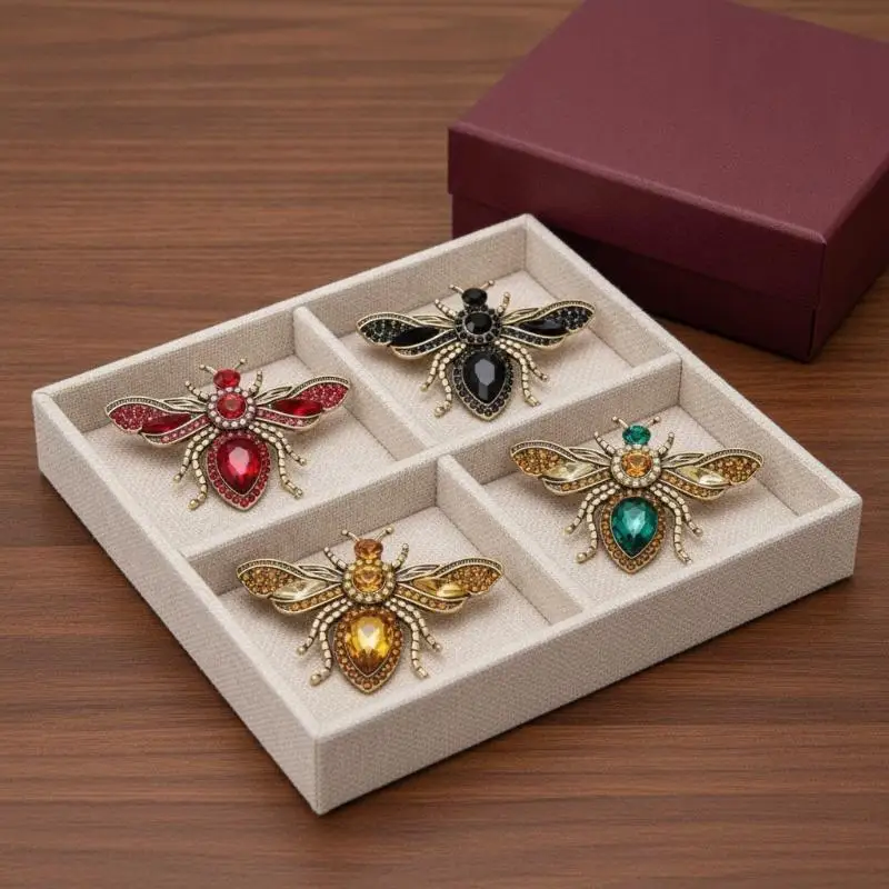 Cute Sparkly Rhinestone Bee Brooch for Women Fashion Insect Lapel Pin Ideal Gift for Girlfriend Birthday Party