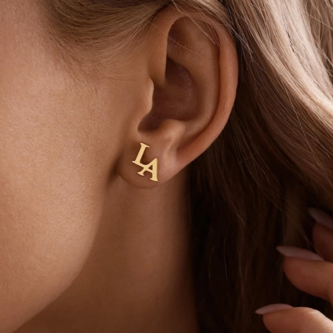 Personalized letter Earrings Stainless Steel Letter Stud Earrings For Women Fashion Custom Name Piercing Earrings Nameplate