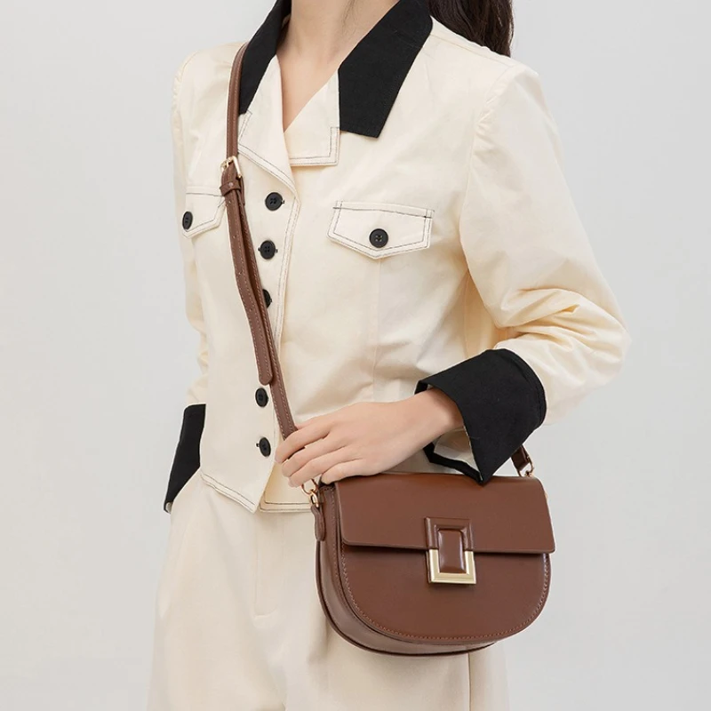 2025 neue Senior Textur Nische Licht Luxus Satteltasche Umhängetasche Tasche einfache Modetrend Umhängetasche Damentaschen