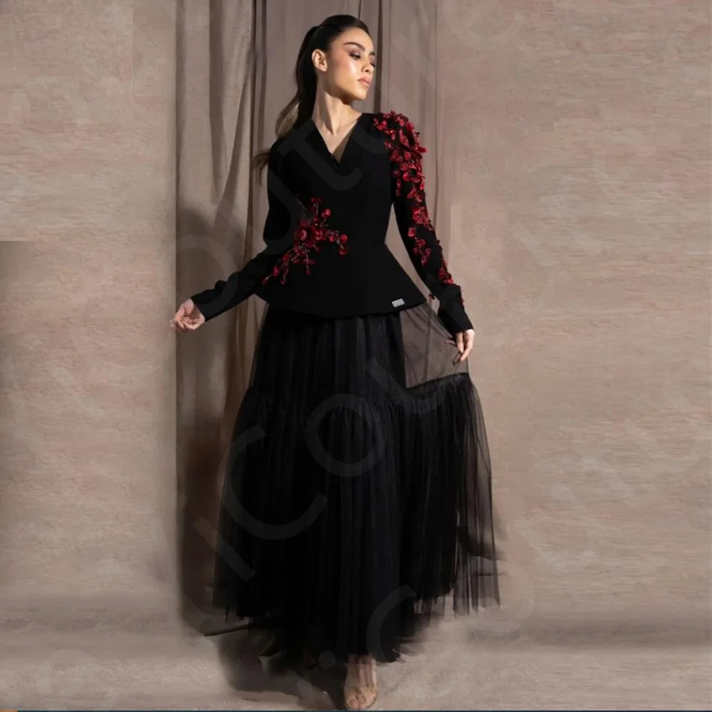 Customized Vintage Evening Dresses Black 2025 Prom Gowns Long Sleeves V Neck Flowers Beaded Wedding Party Dresses Cut Out Back