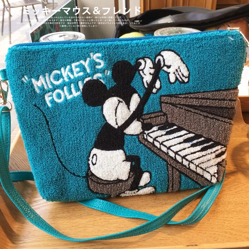 

MINISO Disney Winnie The Pooh Family Cute Three-Eyed Mickey Minnie Donald Duck Daisy Girls Shoulder Messenger Bag Birthday Gift