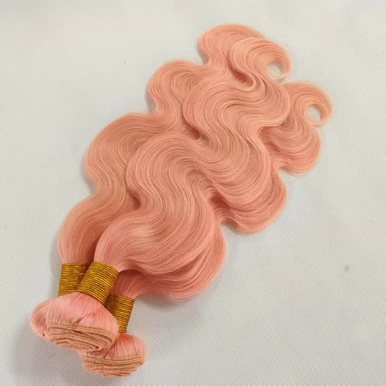 

Светло-розовые пучки человеческих волос с объемной волной, 100% наращивание человеческих волос Remy, бразильские 3/4 пучка, предложения, утки человеческих волос