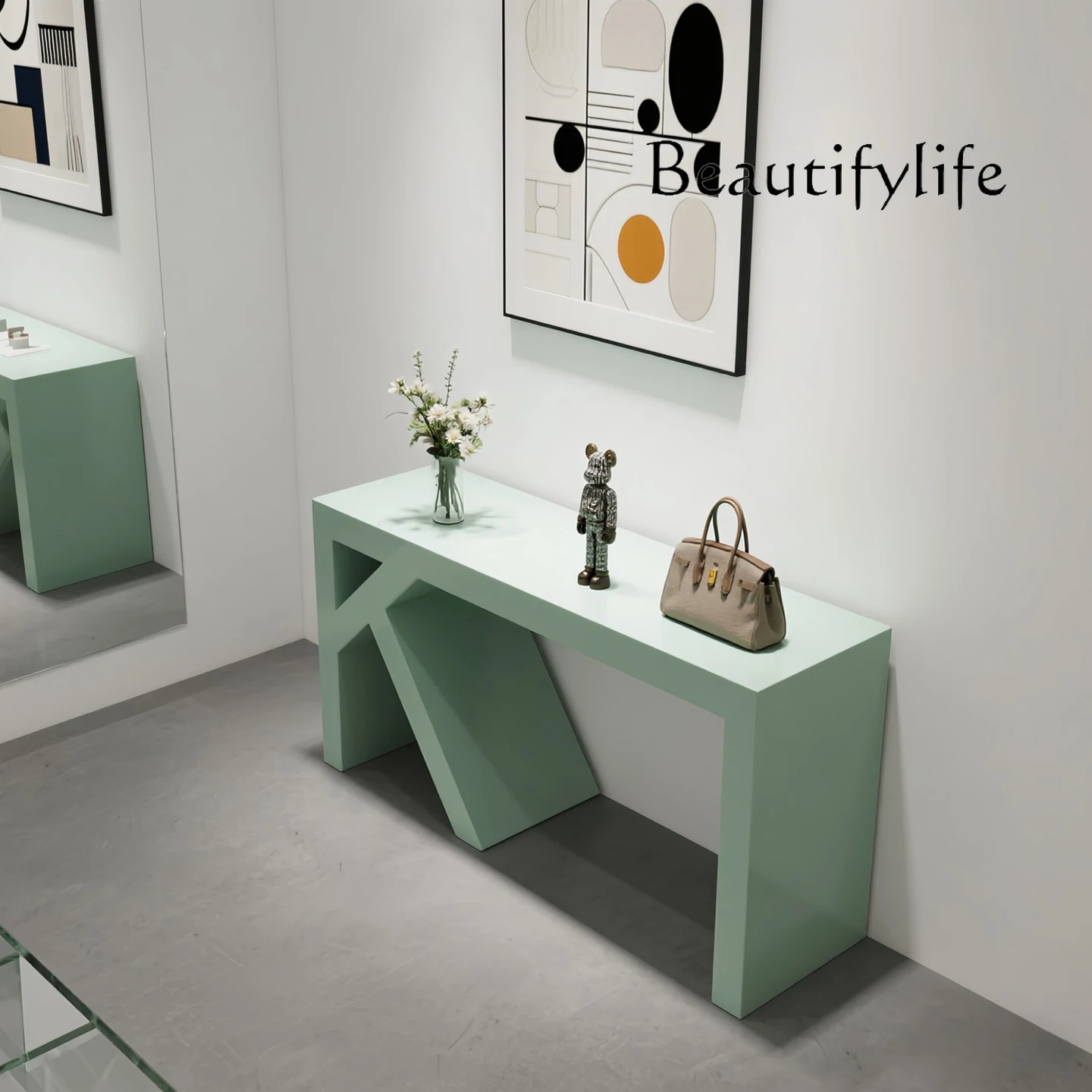 

Clothing store Nakajima table flowing water Taichung jewelry ornaments creative display stand art gallery display locker work