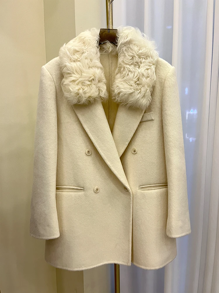 Осенне-зимняя куртка из натурального меха и шерсти