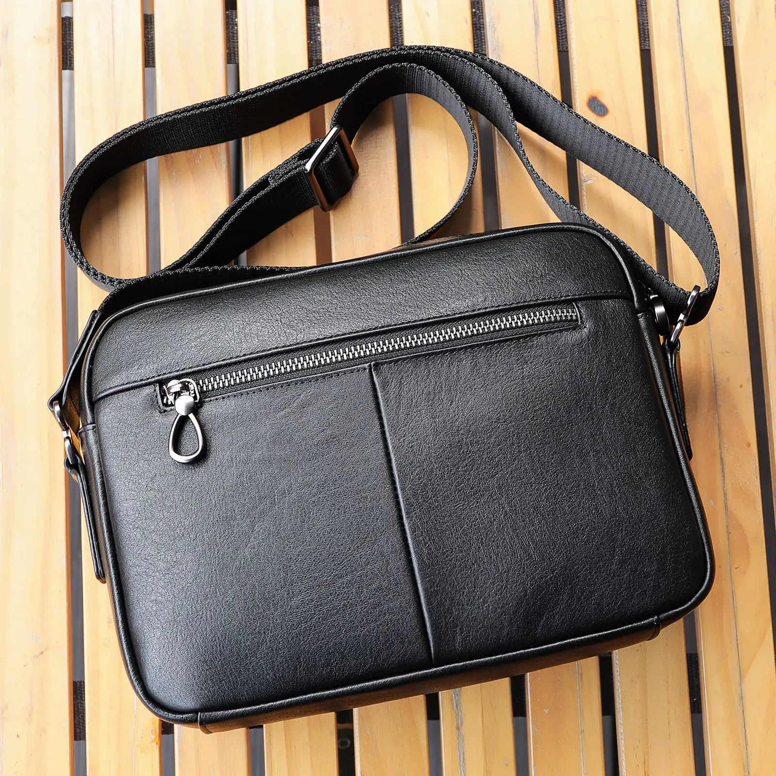 Handmade Genuine Leather Men's Shoulder Bag