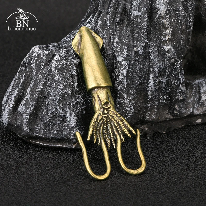 Retro Squid Figurines Miniatures Solid Brass Sea Animal Statue Tea Pet Desk Ornament Lucky Home Decorations Accessories Crafts