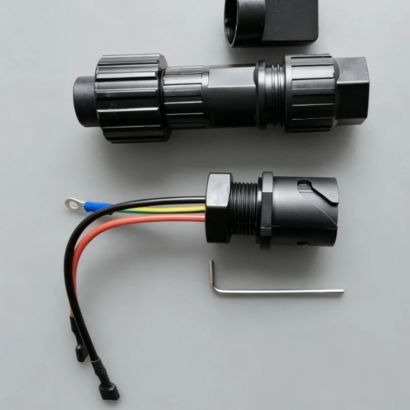 3-Pin Photovoltaik-AC-Ausgangsanschluss für Mikro-Wechselrichter GoodWe Growatt Solis Einphasiger Energiespeicher AC-Stecker