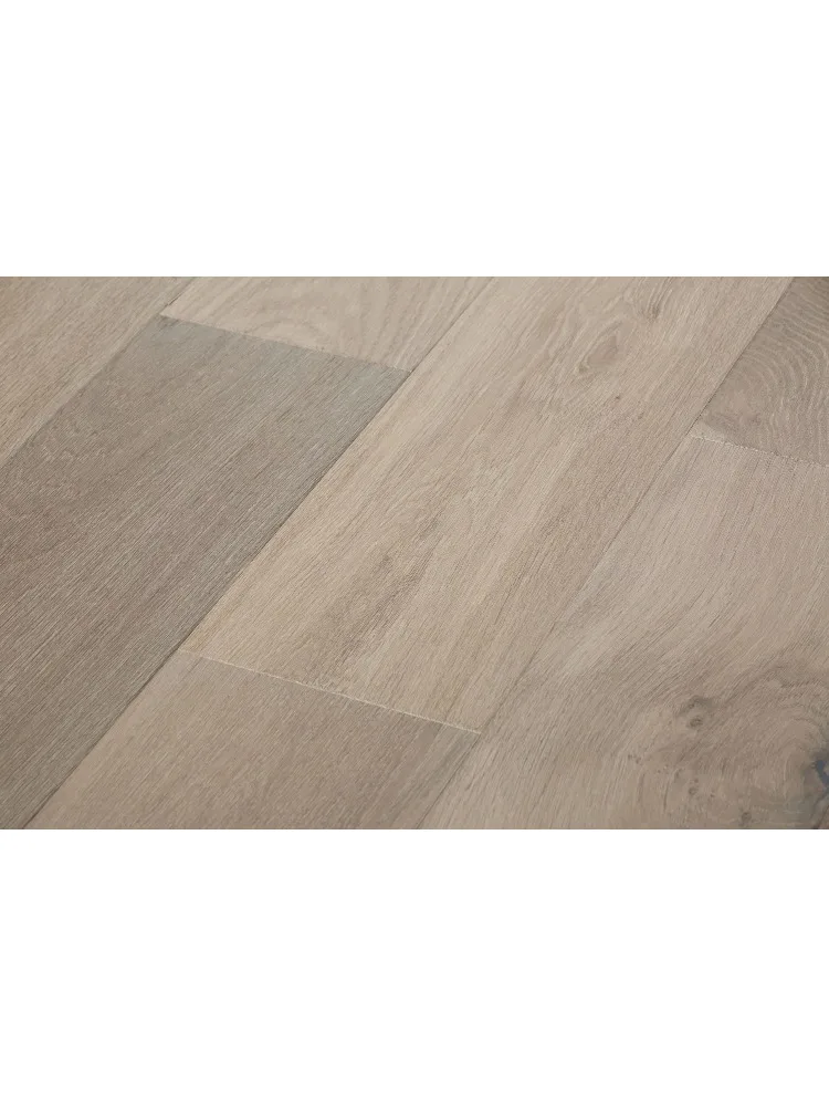 맞춤형 버전18mm 모던 럭셔리 다층 엔지니어드 우드 바닥재, 브러쉬드 베니어 오크 바닥재