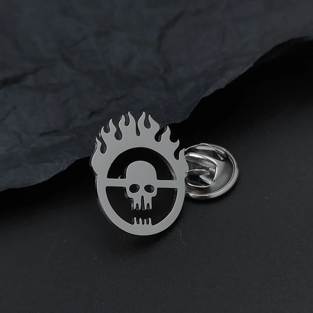 

Fashionable flame skull stage pins, gold-plated stainless steel luxury brooch, men's suit accessories, wedding party accessories