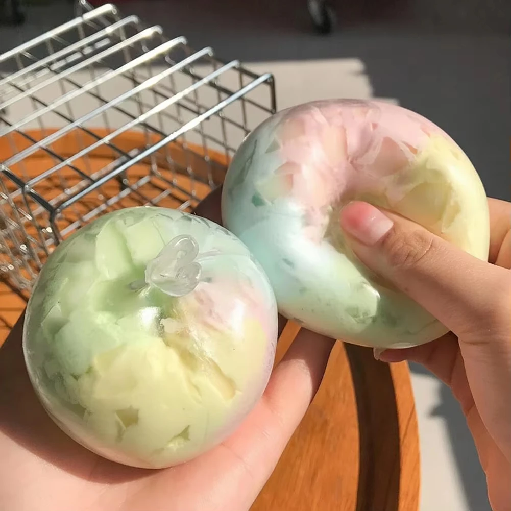 Squishy Matcha-Minz-Schokoladen-Handgemachte Kugel Antistress-Quetsch-Sensorik-Fidget-Ball Weiche Dekompressions-Partygeschenk-Knisterwachskugel