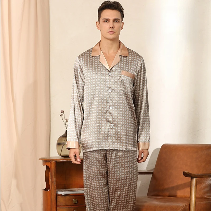 

Comfort Men Nightwear Euro/US Size Long Sleeve Pajamas Sleeping Suit Housewear Silk Pajamas for Men Sleepwear Mens Pajama Set