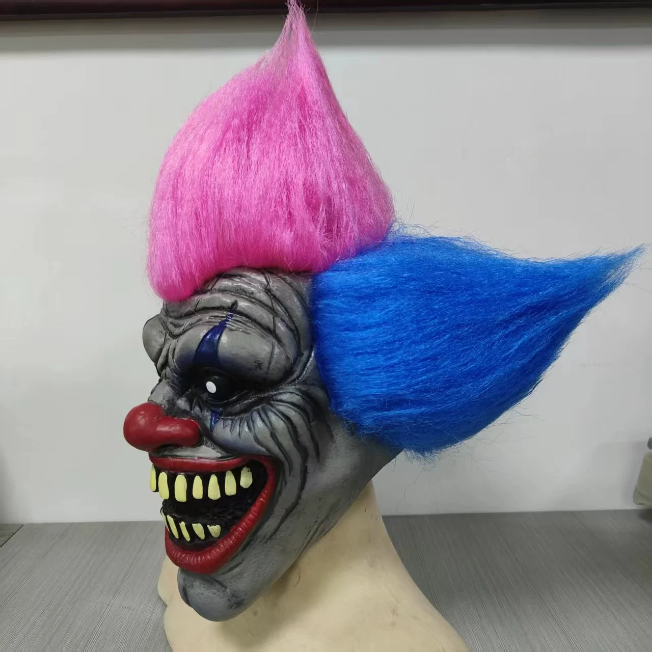 New Clown Mask for Masquerade Cosplay Fun Party Proms Latex Full Head Joker Festival Mardi Gras Mask Scary Clown Costume Props