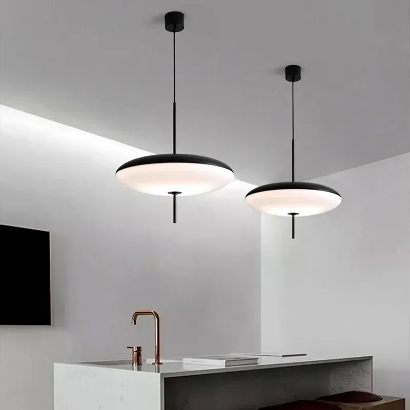 Modern Minimalista Acrílico Luzes Pingente LED Preto Branco Pendurado Lâmpadas Para Estudo Restaurante Salas Quarto Bar Casa Lâmpada