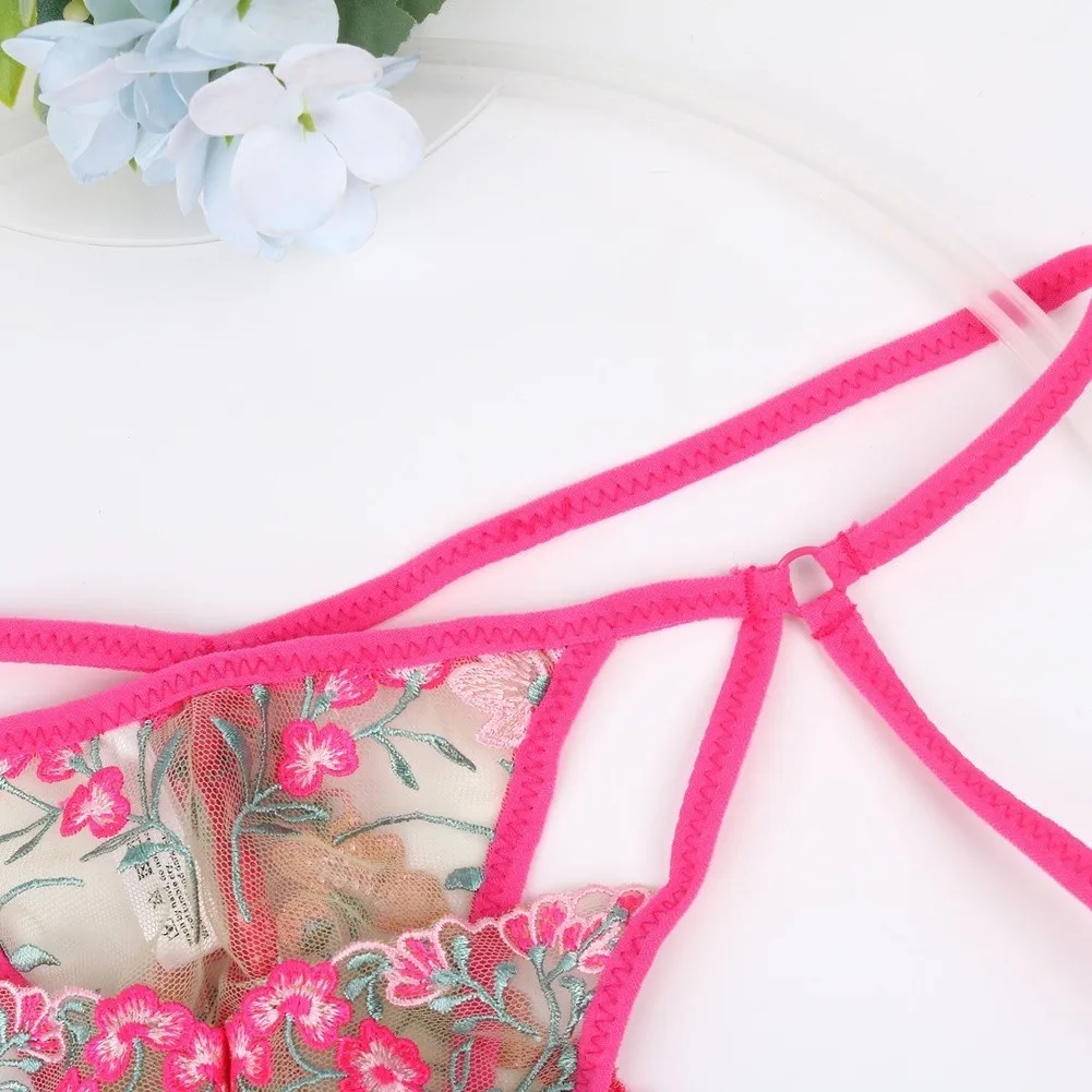 Men Sexy Briefs Underwear Mesh Floral Embroidered Lace G-String Underwear Low-waist Breathable Thongs Underpant