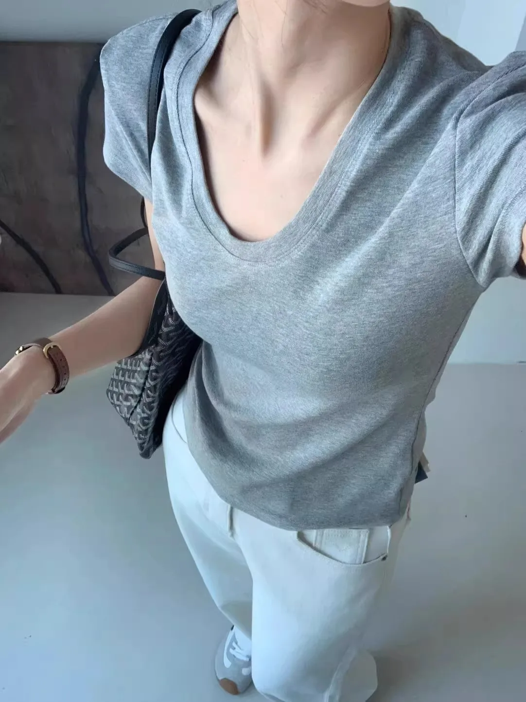 U-Neck Shoulder Short Sleeve T-Shirt Women Summer Slim Fitting Elegant Casual Solid Chic Basic Fashion Lady Streetwear Blouse