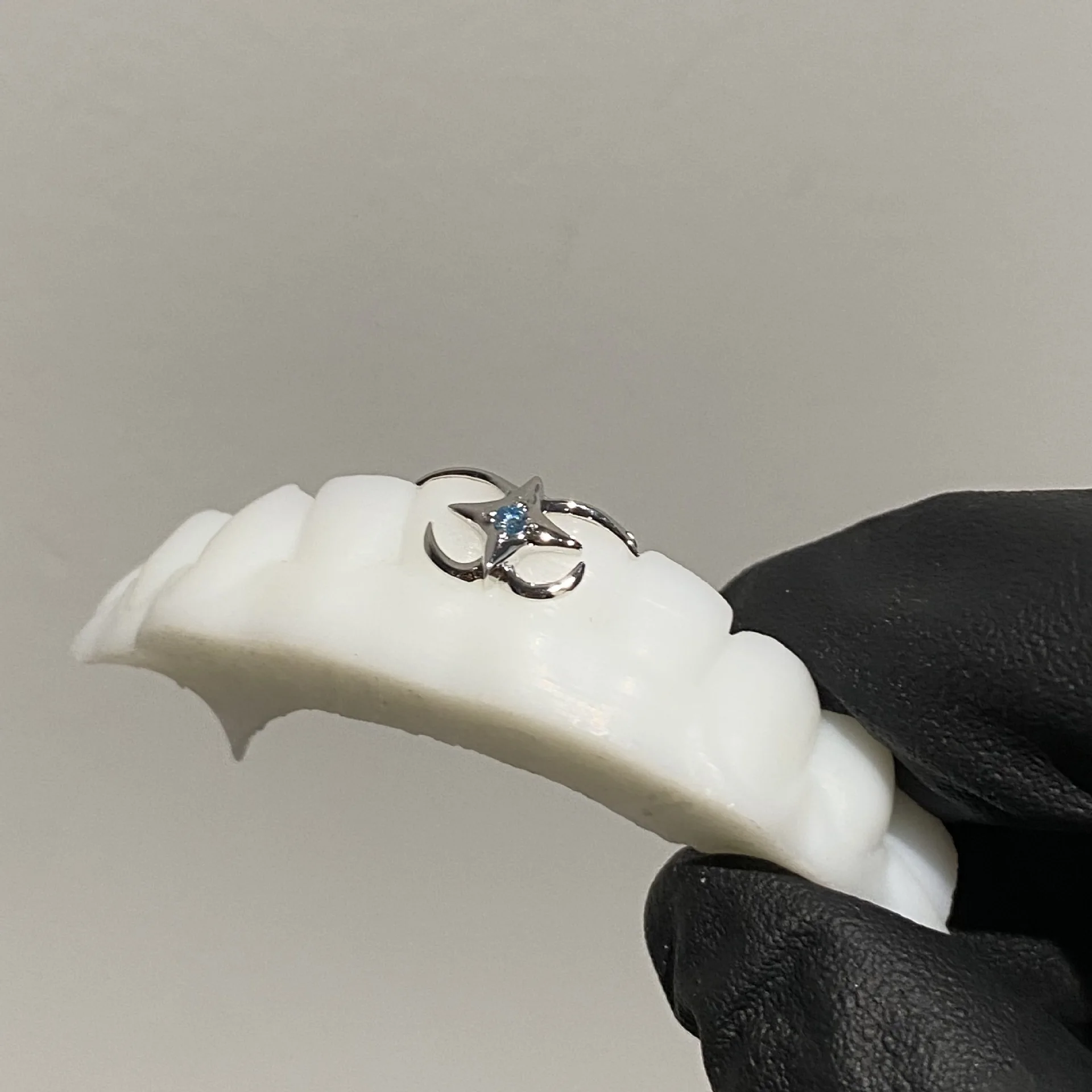 Blue Diamond X Grill Bottom 2 European And American Cross-border Hot-selling Grillz