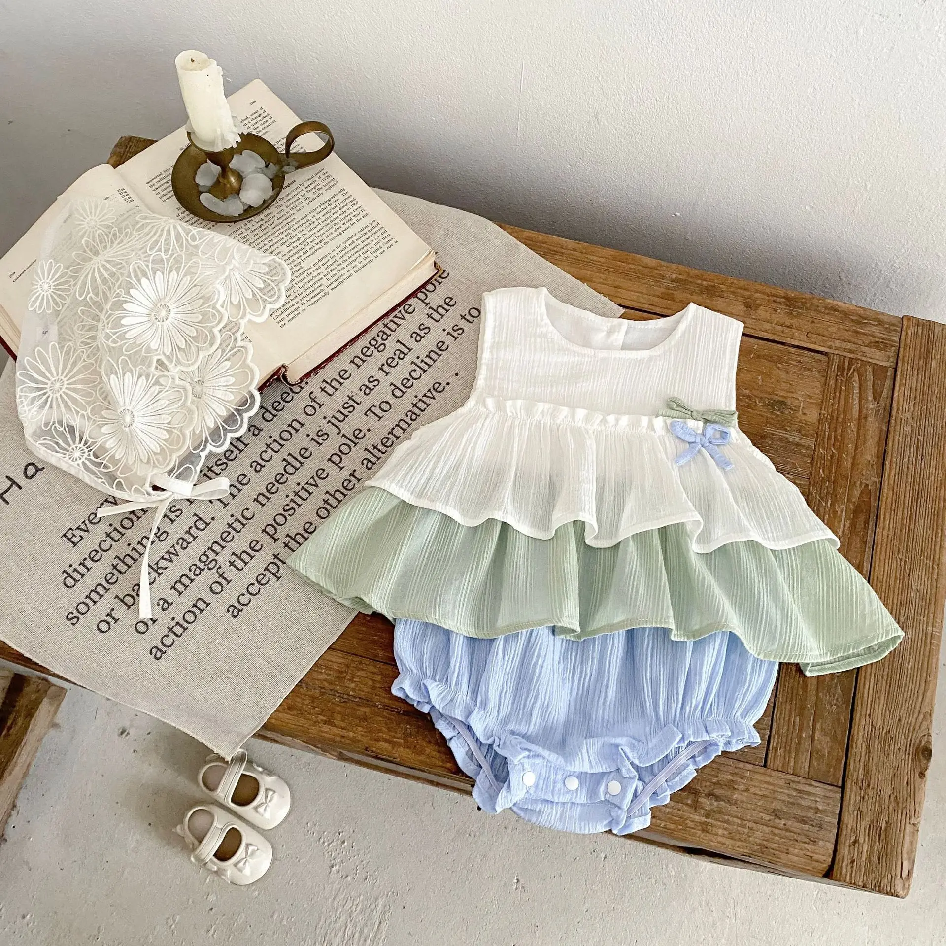 

2025 Summer baby sleeveless tulle cool one-piece dress three-color splicing girl baby bag butt skirt cute double bow girls new