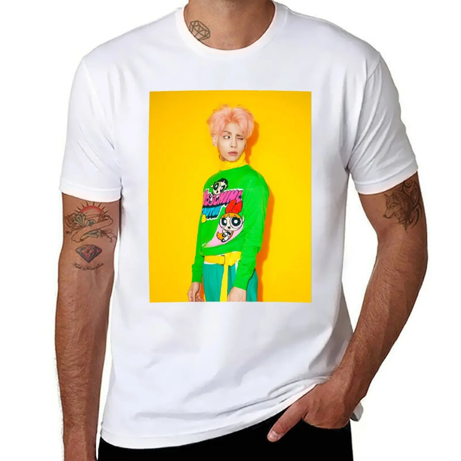 

SHINee JONGHYUN SHE IS T-Shirt anime t shirts for man graphic t shirts for man T-Shirt