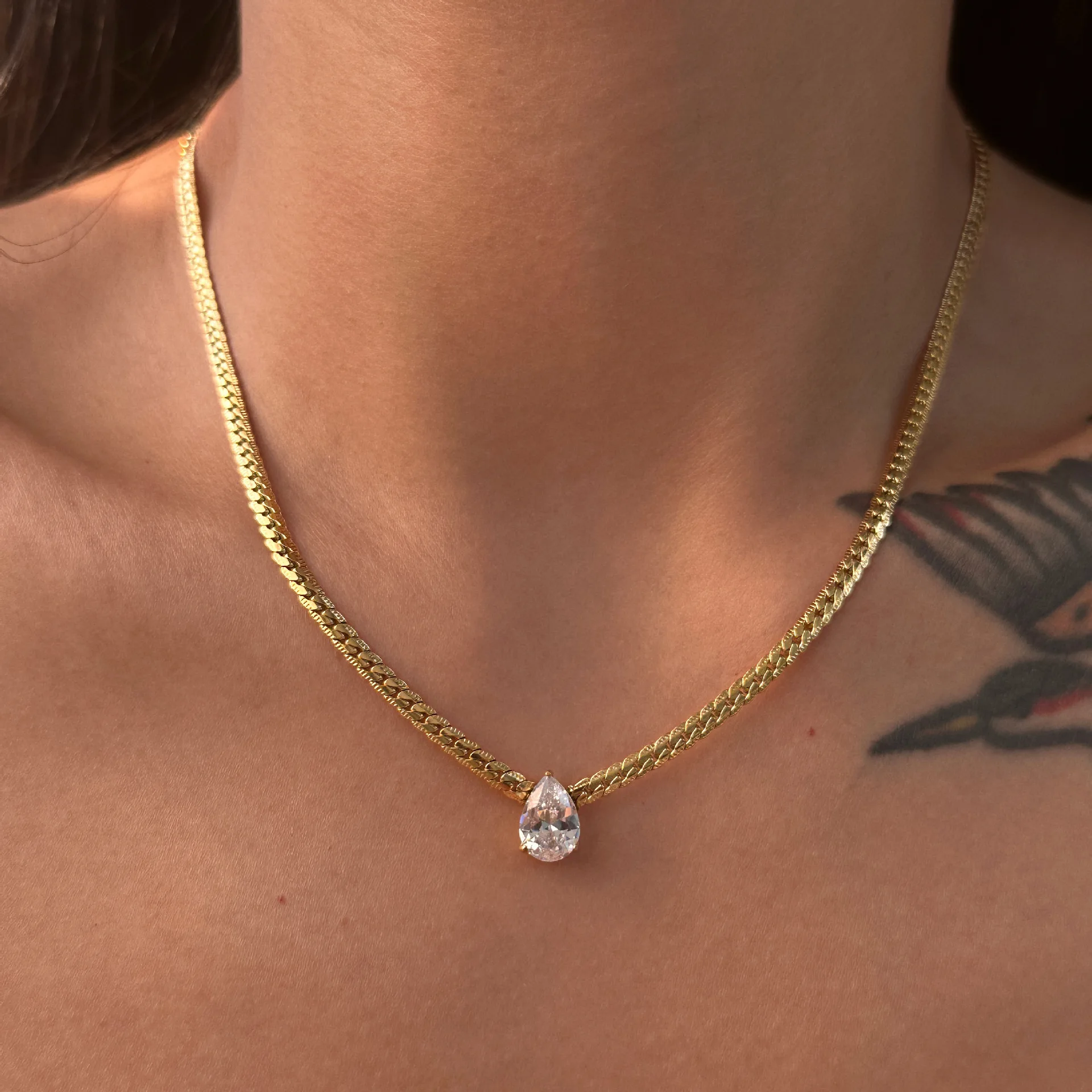 New Vintage 18k Gold-Plated Titanium Steel Calendar Pear-Shaped Zircon Polished Pattern Chain Necklace