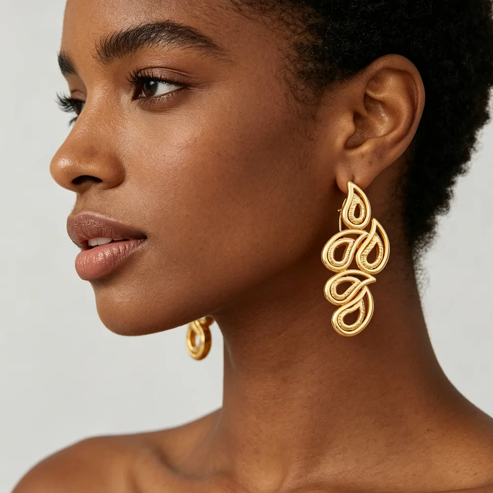 18K vergoldetes hohles Tropfenblatt-Ohrringe- und Ring-Set für Damen, luxuriöse Hochzeits- und Party-Accessoires, Geschenk für die Braut – Detail 4