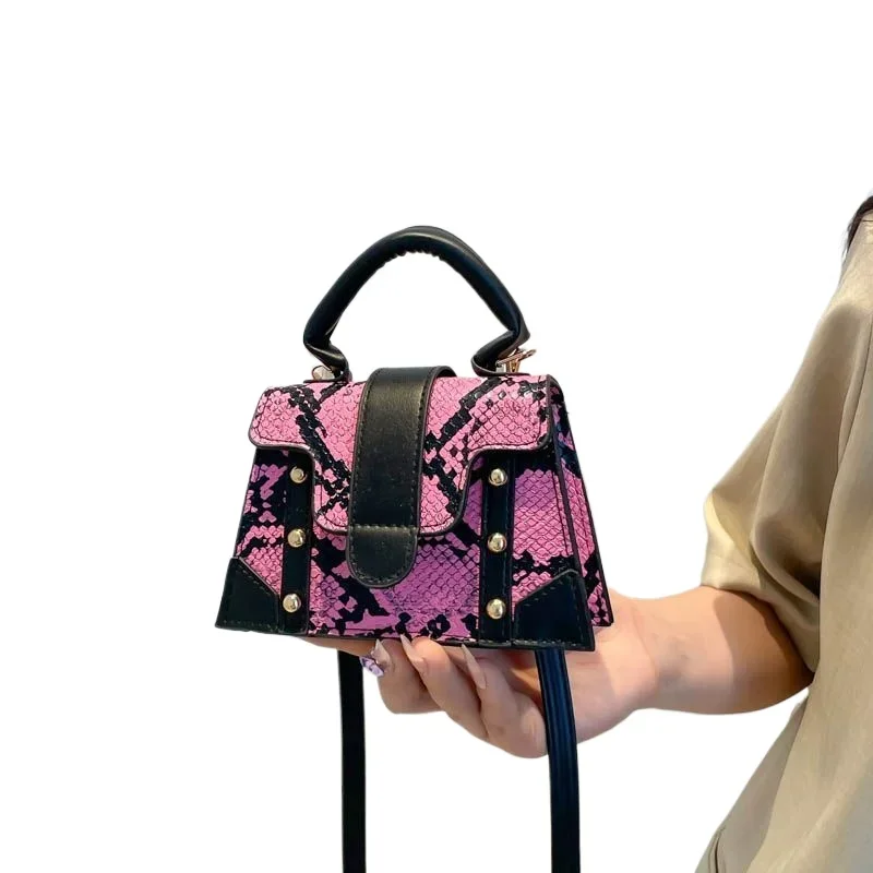 

European American Fashion Handbag Niche Design Personality Trendy Versatile Messenger Shoulder Bag Girl Package Small Square Bag