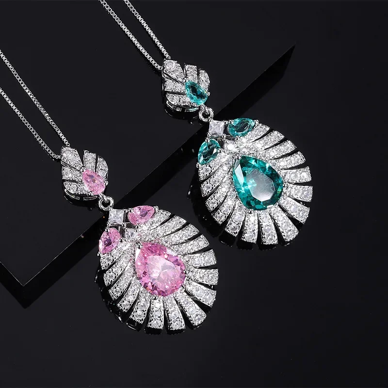 

Charms Pink Stone Emerald Water Droplet Banana Leaf Pendant Retro Wedding Banquet Wedding Anniversary for Women Jewelry Gift