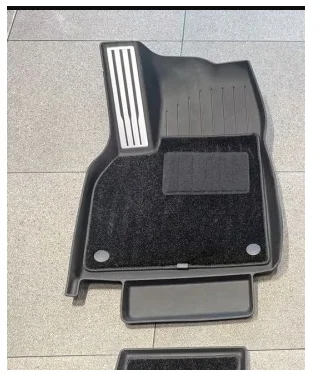 금