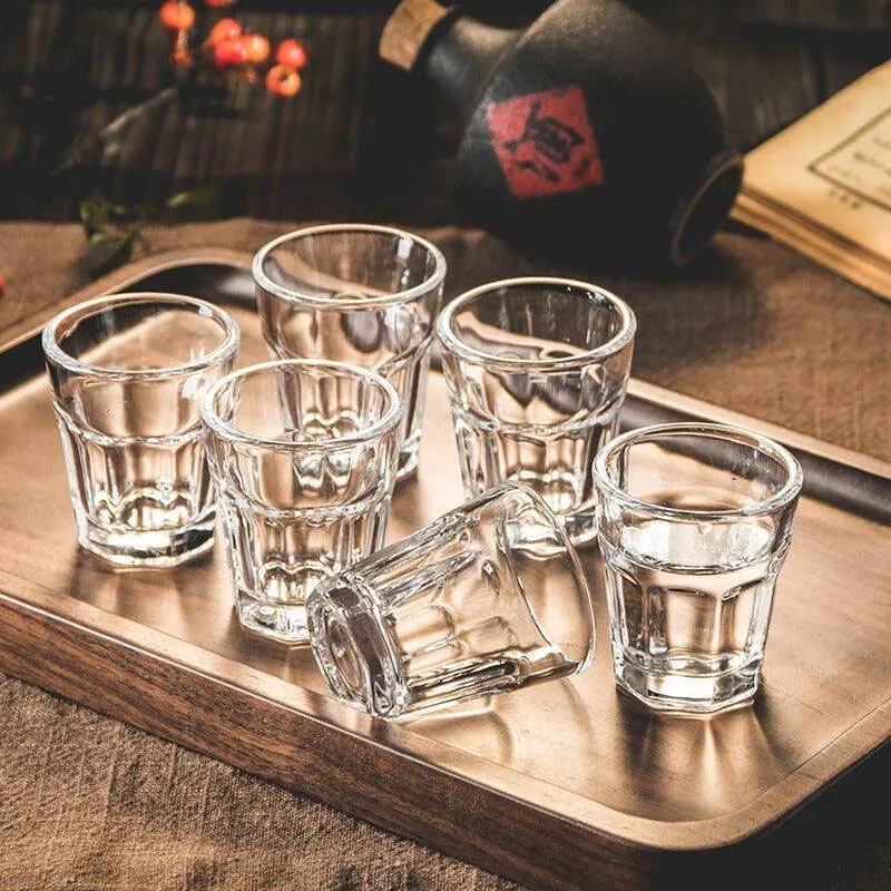Copos de Vidro para Bebidas de 50ml, Copos de Whisky Pequenos, Copos de Shot Transparentes, Utensílios Empilháveis, Mini Canecas de Cerveja para Bares, Vinho e Vodka