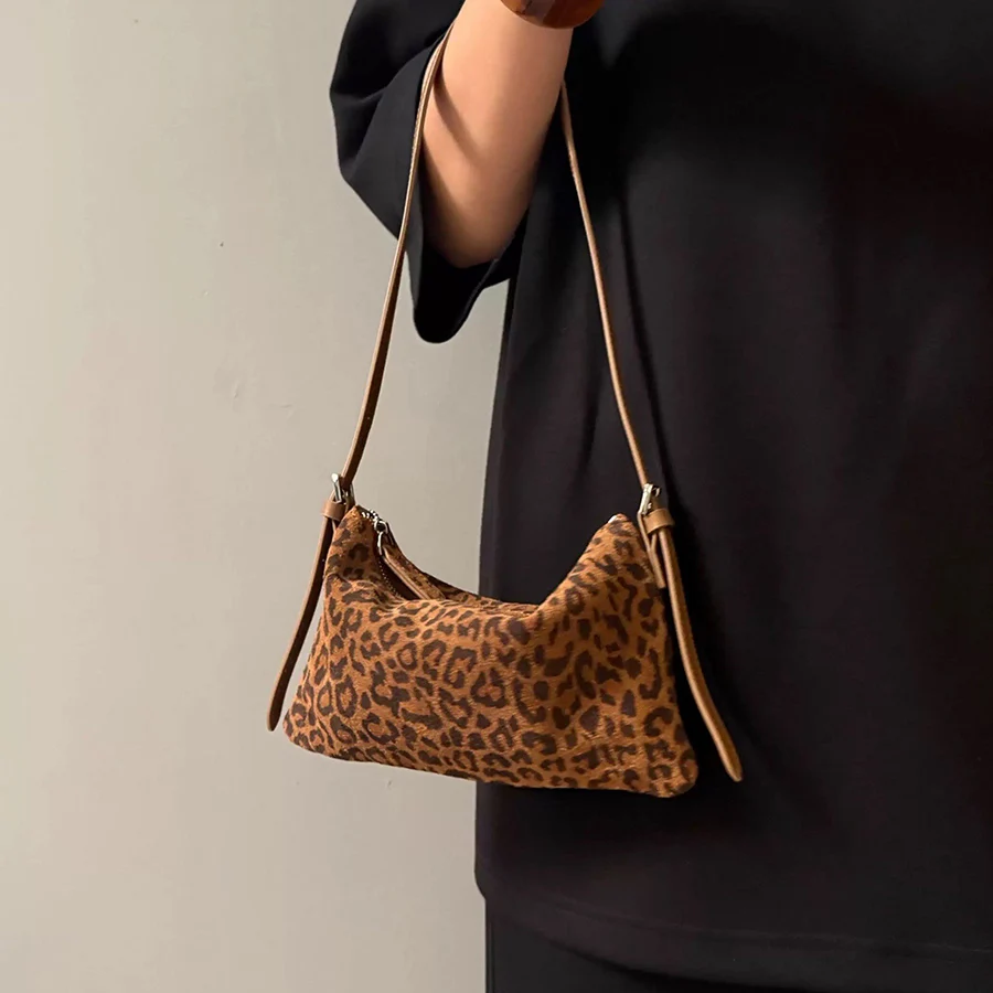 

Fashion leopard print mobile phone bag commute matte new women's bag versatile leather crossbody bag trendy small shoulder bags