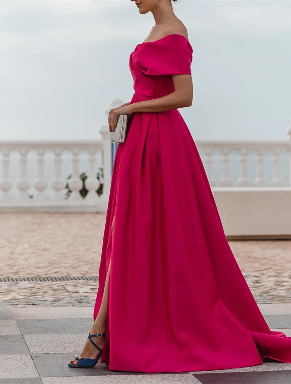 Abiti da sera in raso con spalle scoperte fucsia Sweetheart a-line abito da ballo senza schienale con spacco alto elegante abito da festa formale da