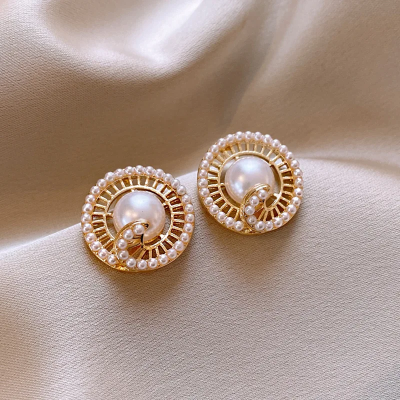 New South Korea Round Geometric Pearl Earrings Exquisite Temperament Fashion Simple Earrings Women's Jewelry