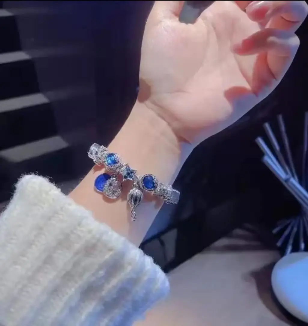 Yexcodes สร้อยข้อมือคริสตัล Hot Air บอลลูนสุภาพสตรีเครื่องประดับของขวัญ Silver Plated พู่ Moon Star สร้อยข้อมือลูกปัดผู้ชาย & ผู้หญิง