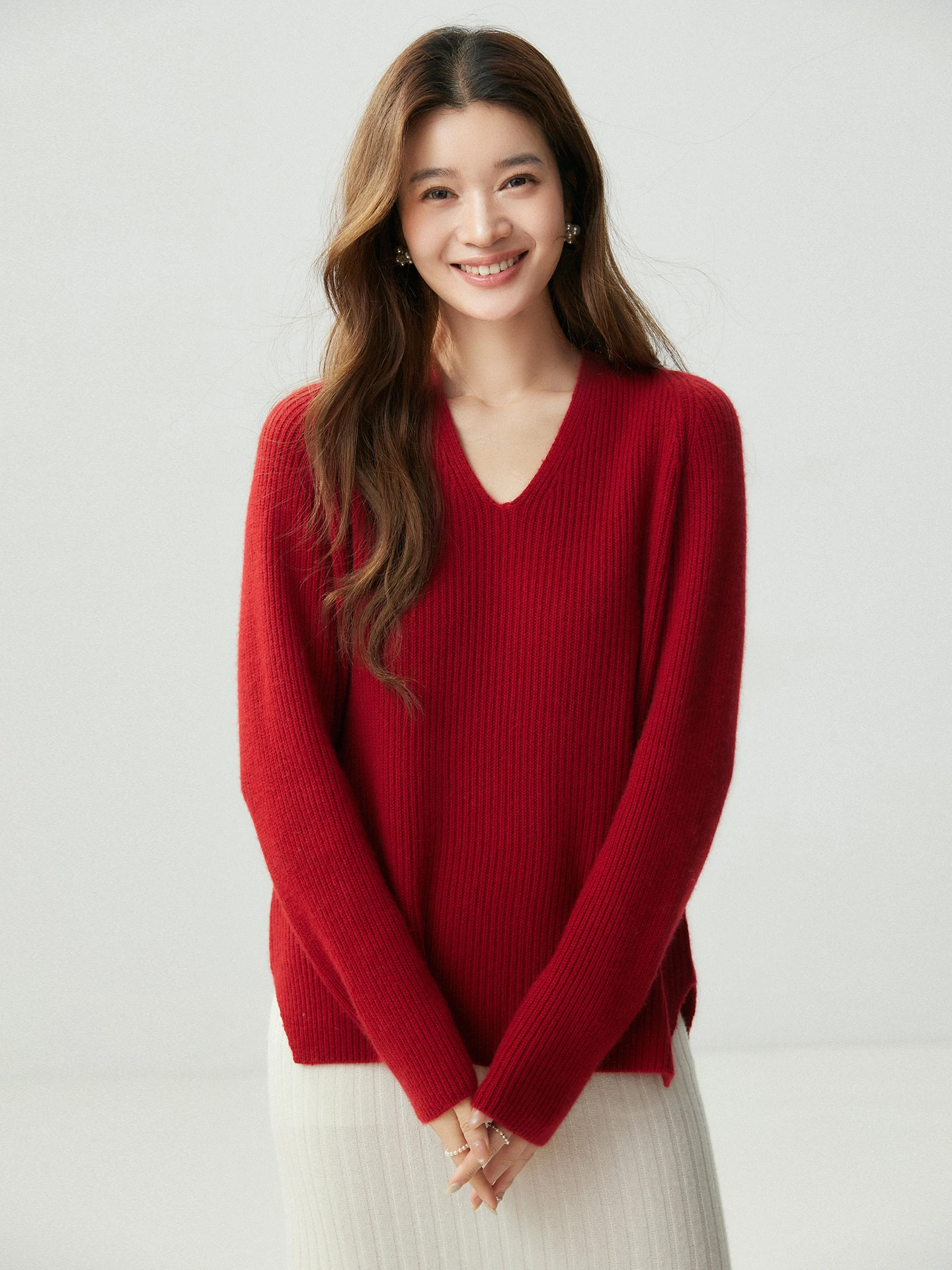 Relaxed V‑Neck Women Cashmere Pullover Chic Vertical‑Rib Knit Sweater 100% Cashmere Top MultiColor Autumn Winter Ladies Knitwear
