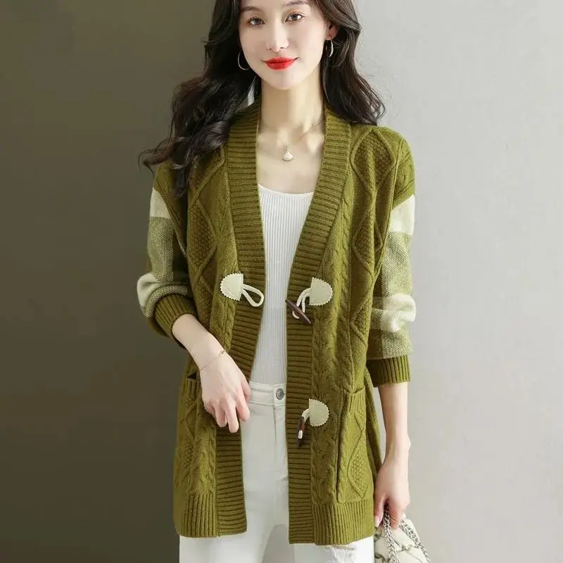 Spring and Autumn Horn Button Mid Length Sweater Cardigan Jacket Women\'s New Fashion Loose Knitted Cardigan Exterior