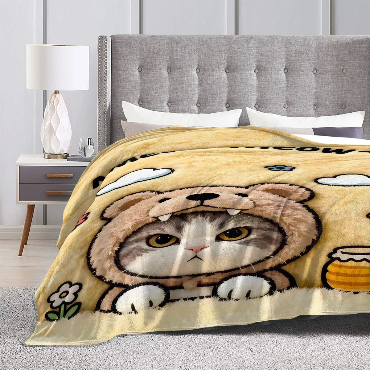 Cat and Bear Hat Pattern Flannel Throw Blanket - Soft and Warm, Suitable for Sofa, Home Leisure, Air Conditioning, Nap, Office B