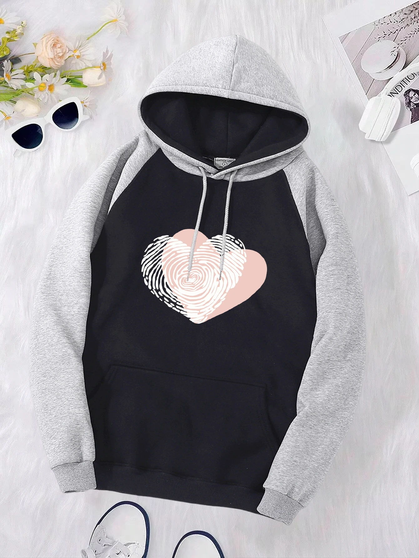 

Pink Fingerprint Love Pattern Women Raglan Hoody Pocket Multicolor Hoodie Hip Hop Fashion Clothes Fleece Y2K Woman Streetwear